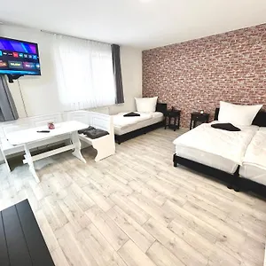 Neu Eingerichtete Im Stadtzentrum Mit W-lan,netflix, Amazon Prime Sweet Apartment